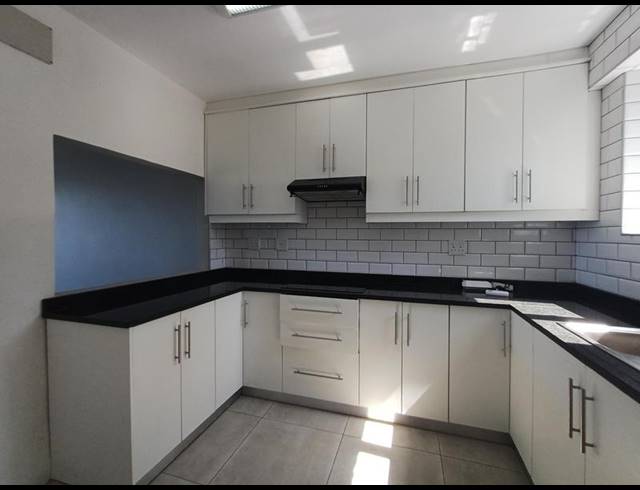 2 BEDROOM PROPERTY TO RENT IN VICTORIA EMBANKMENT